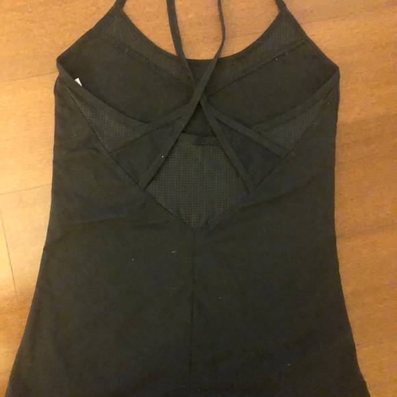 LuLulemon tank - Picture 4 of 6